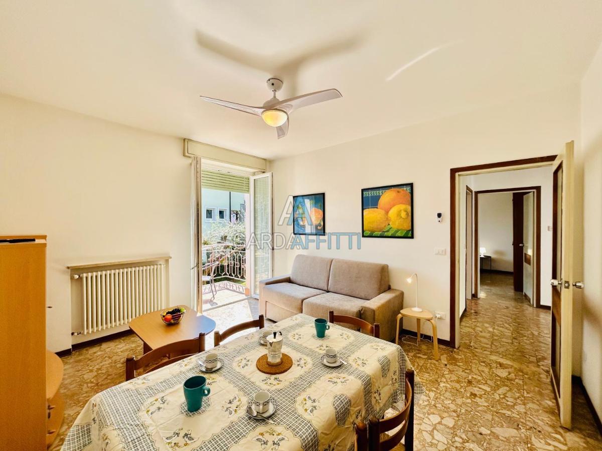 Ares Apartment - Vicino Al Lago Di Garda E Alla Stazione Treno Desenzano del Garda Exterior foto