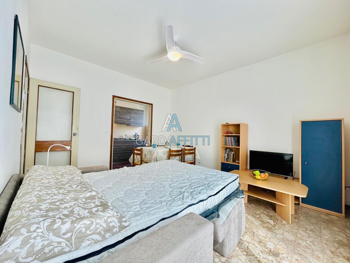 Ares Apartment - Vicino Al Lago Di Garda E Alla Stazione Treno Desenzano del Garda Exterior foto