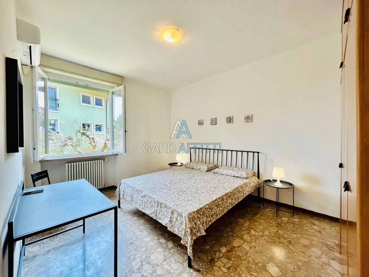 Ares Apartment - Vicino Al Lago Di Garda E Alla Stazione Treno Desenzano del Garda Exterior foto